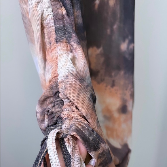 Superdown - Picture 3 of 4